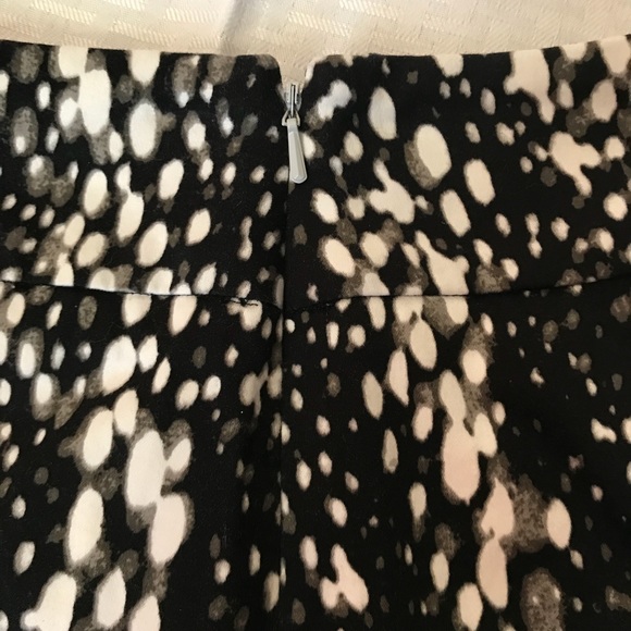 Like New Anne Klein Sexy/Classy Print Skirt-8 - Picture 3 of 5